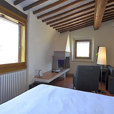 Toscanelli Residenza D'epoca Konukevi